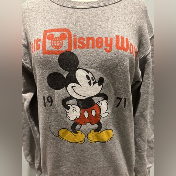 Disney Parks Mickey Mouse 1971 Sweatshirt size Small - Picture 4 of 7